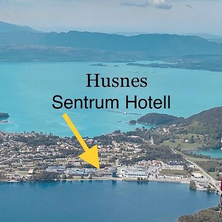 Husnes Sentrum Hotell Esterno foto