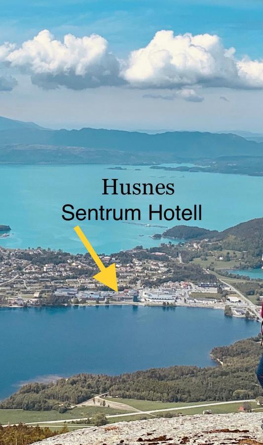 Husnes Sentrum Hotell Esterno foto