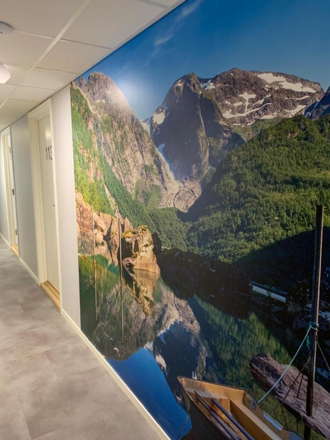 Husnes Sentrum Hotell Esterno foto