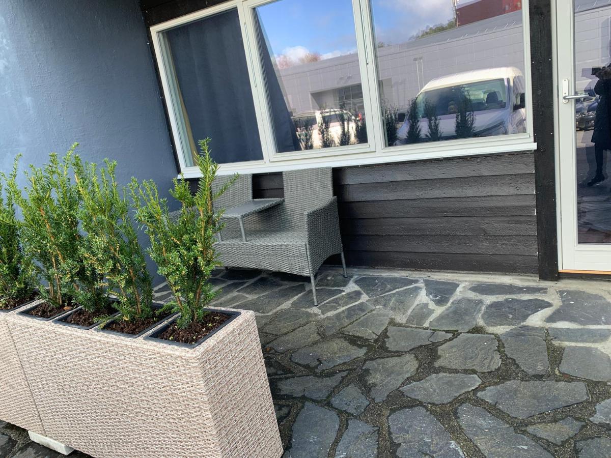 Husnes Sentrum Hotell Esterno foto