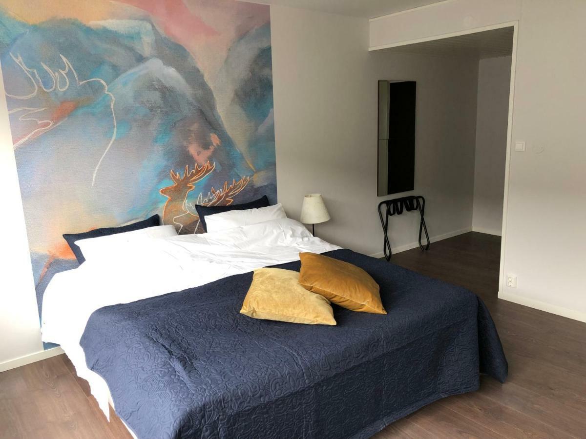 Husnes Sentrum Hotell Esterno foto